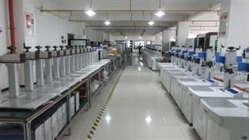 Pemotongan ukiran laser untuk pakaian