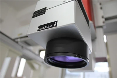 Laser Menandakan Teori Fokus Auto
