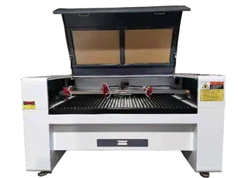 Mesin pemotong laser kelajuan CO2